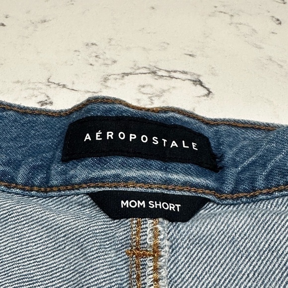 Like New Mom Short - Picture 2 of 4